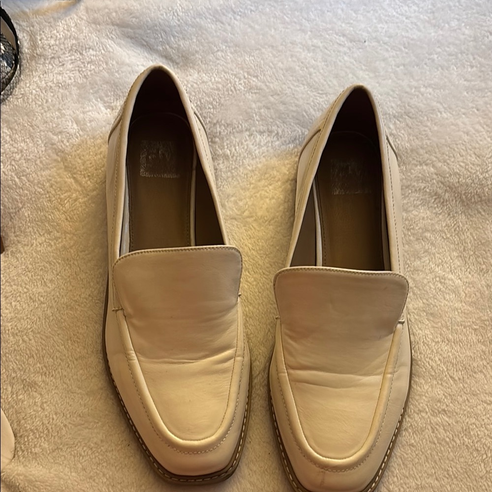 DV by Dolce Vita Men's Off-White Loafers